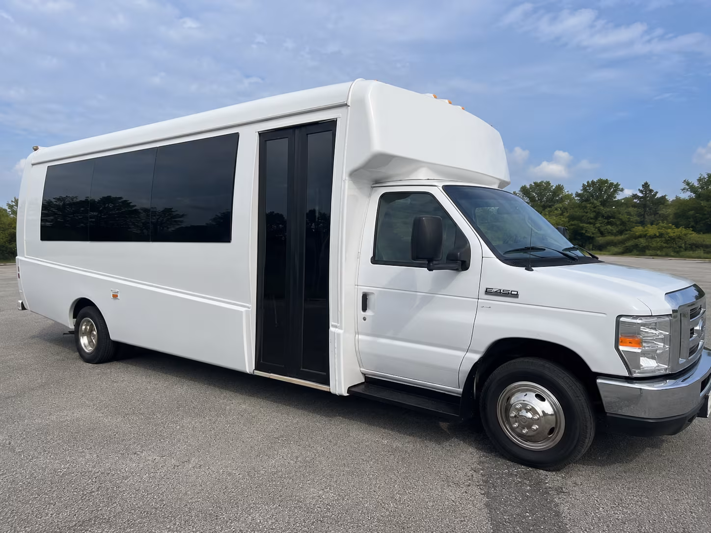 High Point Birthday, Sweet 16, & Quinceañera Transportation party bus exterior